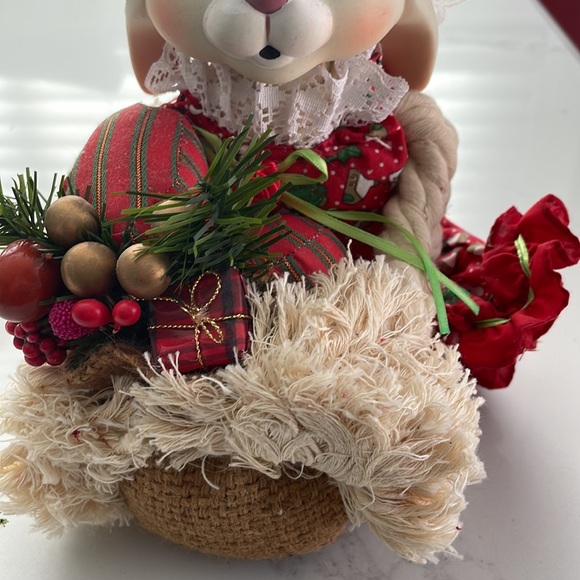 GET A JUMP ON CHRISTMAS. HOUSE OF LLOYD CHRISTMAS AROUND THE WORLD ——/. FLOSSIE - Picture 5 of 7